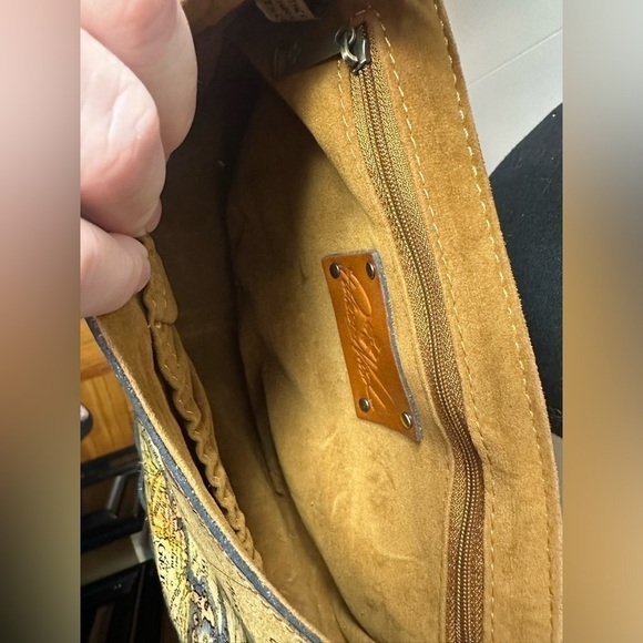 NWOT Patricia Nash Lucia Crossbody European Map with Tan Trim Purse - Picture 6 of 13